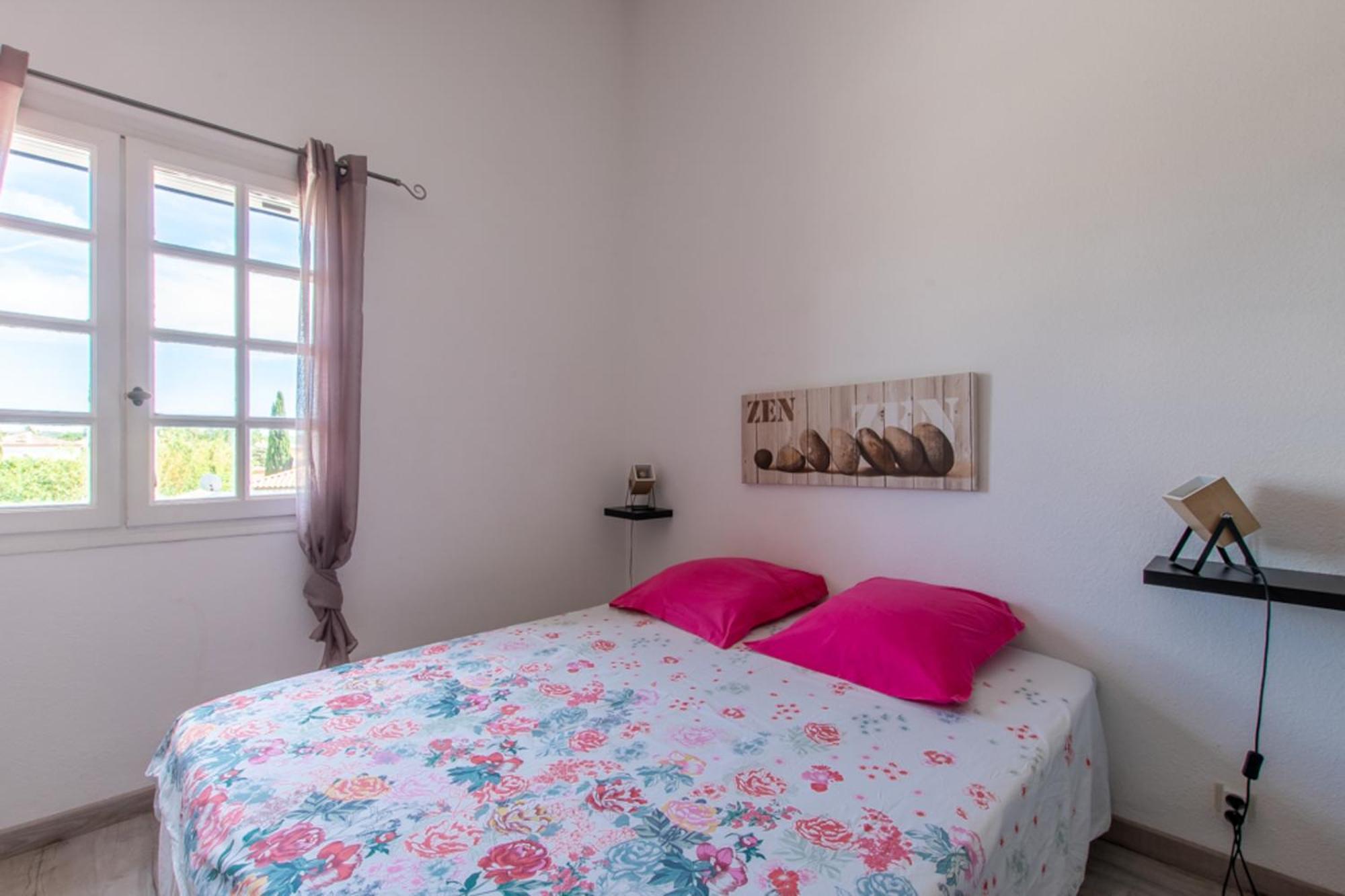 Les Bougainvillees De Camargue Villetelle Bilik gambar